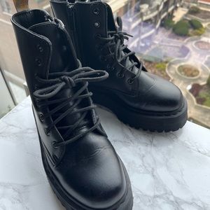 Platform Docs - Vegan Jadon II Mono Dr. Martens - Size 7